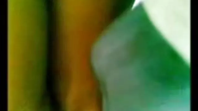 سکس بدون ثبت نام در فیلمهای سکسی سن بالا آنها بوسه لب تصویری